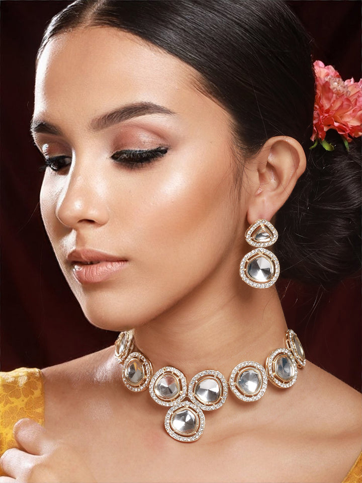 Quirky Round Polki Kundan Studded Gold-Plated Jewellery Set
