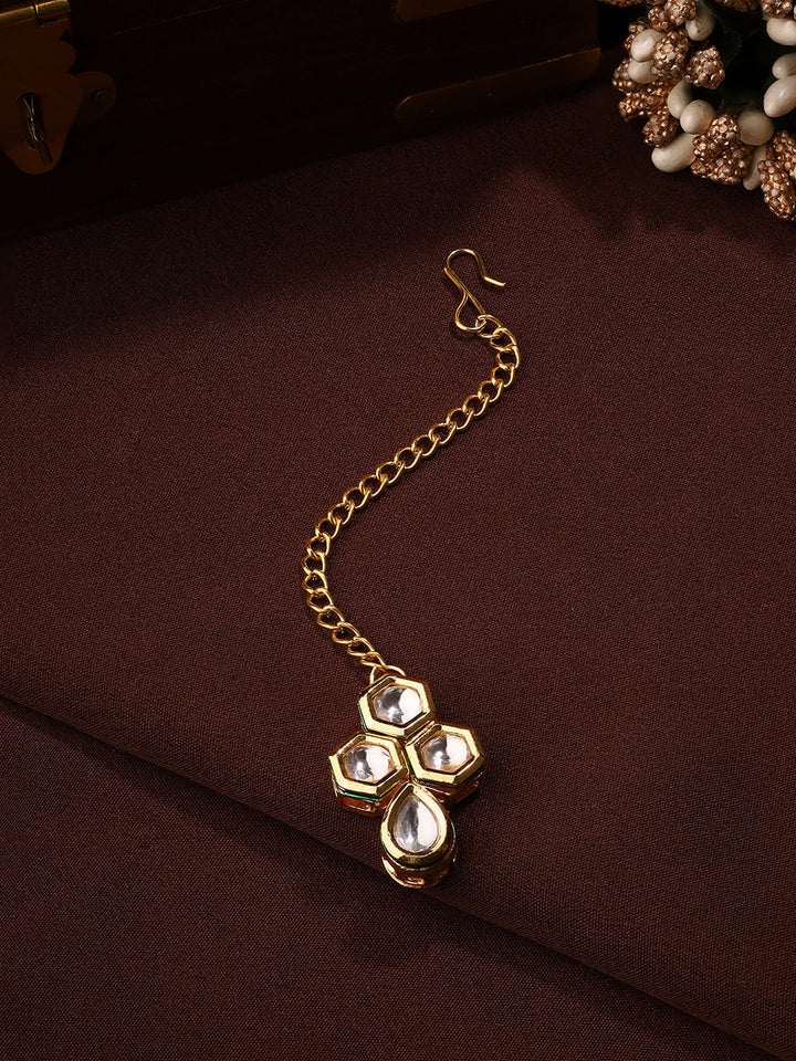 Priyaasi A Maangtika adorned with Exquisite Kundans and Floral Elegance