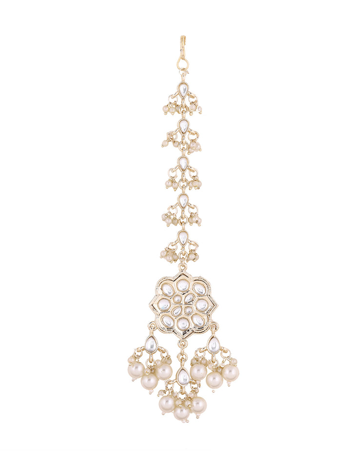 Priyaasi Blooming Floral Kundan Maangtika
