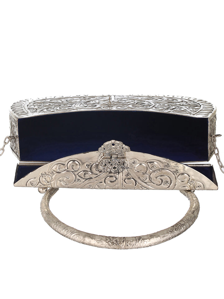 Vintage Textured Silver Metallic Clutch Sling Bag