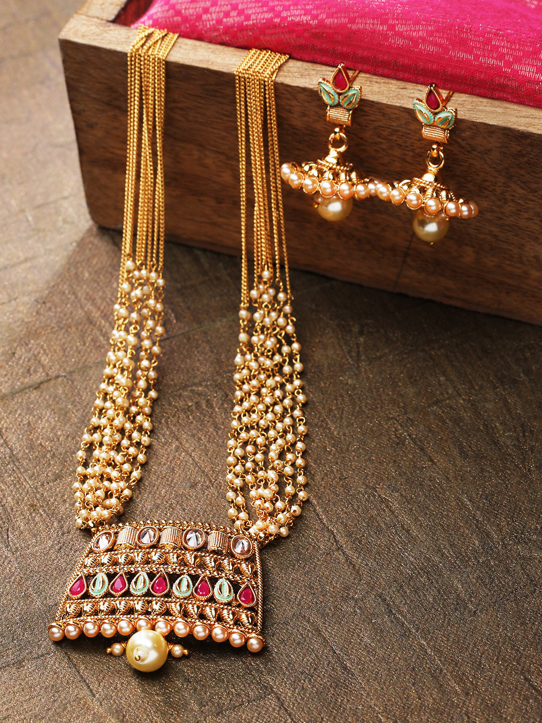 White Beads Kundan Ruby Gold Plated Multistrand Jewellery Set