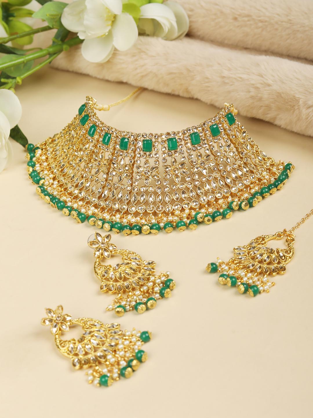 Maang Tikka Green Gold Choker Pearls Stones Green Gold Plated