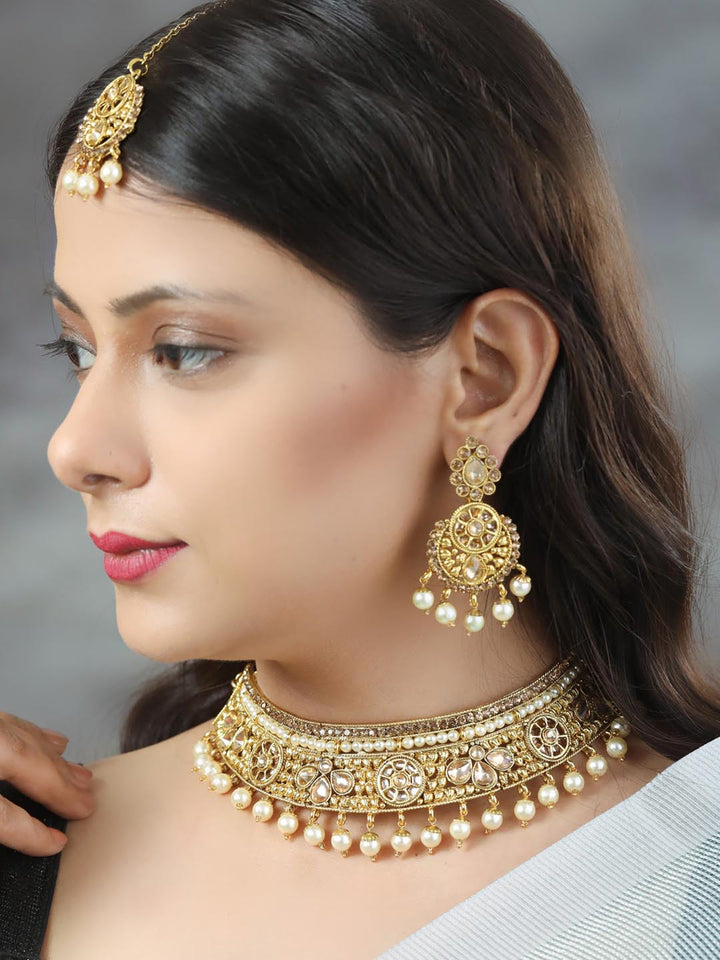 White Kundan Gold Plated Choker Set with MaangTikka