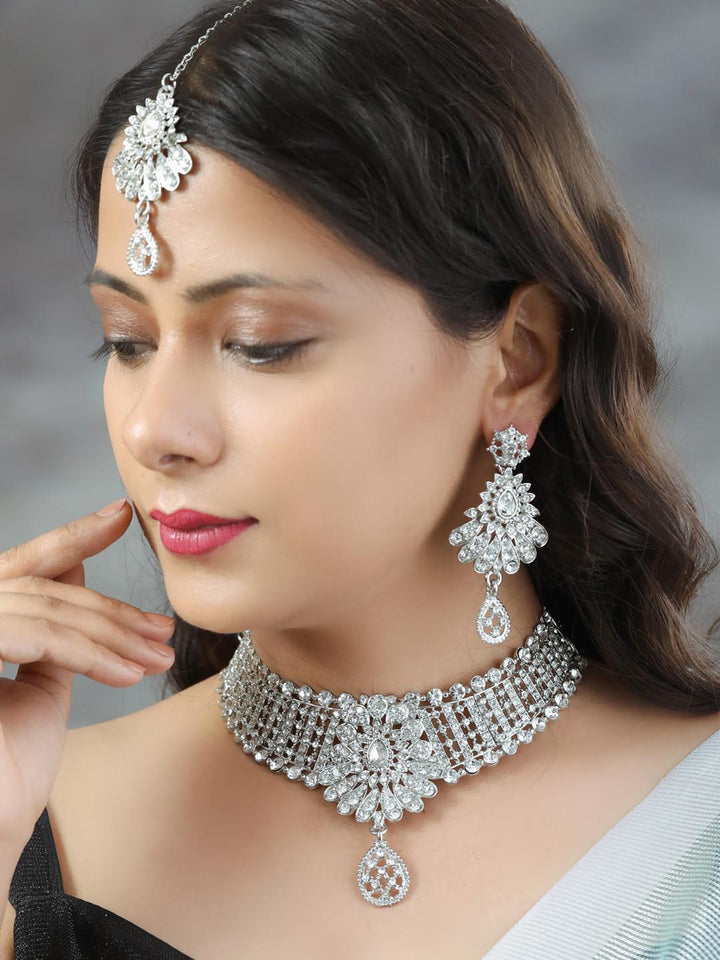 Floral Luster - Kundan Silver Plated Choker Set with MaangTikka