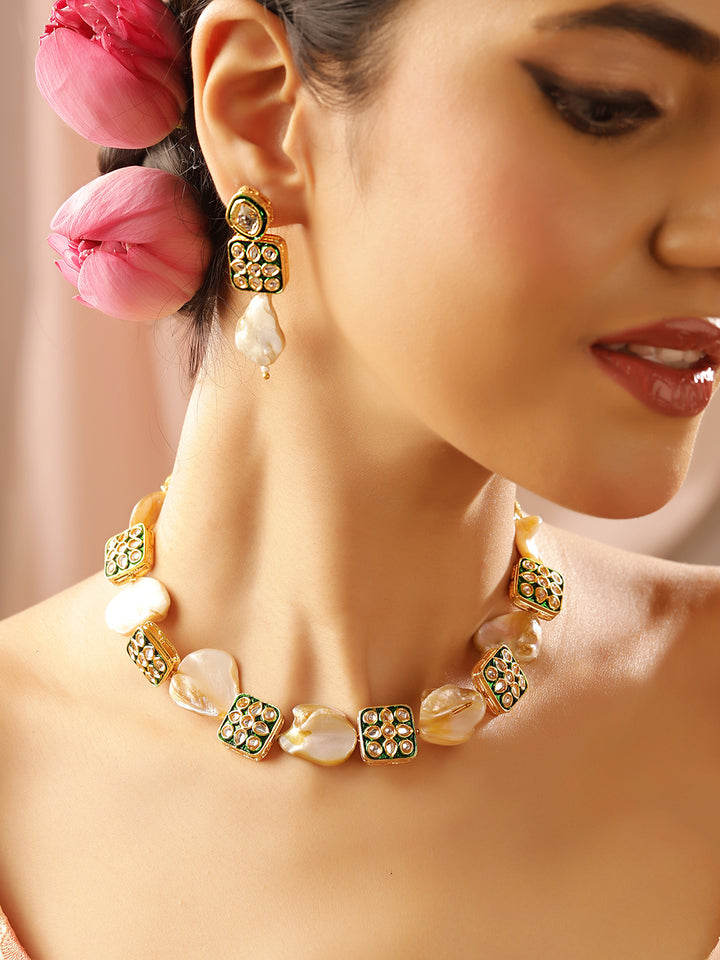 Kundan Green Styles Geometric Pattern Gold Plated Choker Necklace and Drop Earrings Jewellery Set