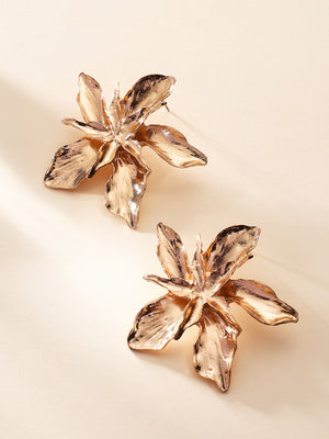 Priyaasi Chic Metallic Floral Fashionary Stud Earrings