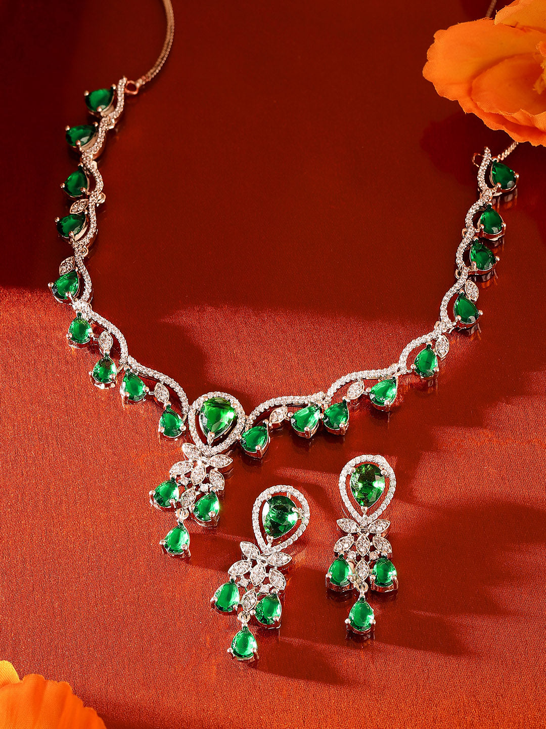 Emerald Elegance Drop Style Silver Plated Necklace Drop Earrings Jewellery Set