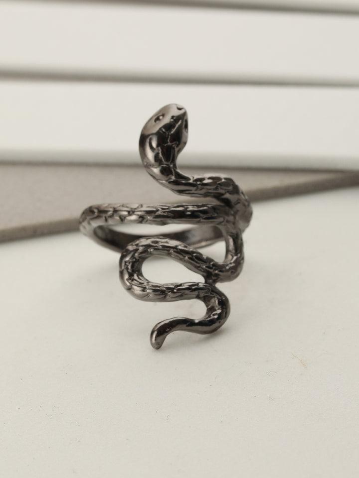 Bold by Priyaasi Black Textured Snake Silver-Plated Ring for Men