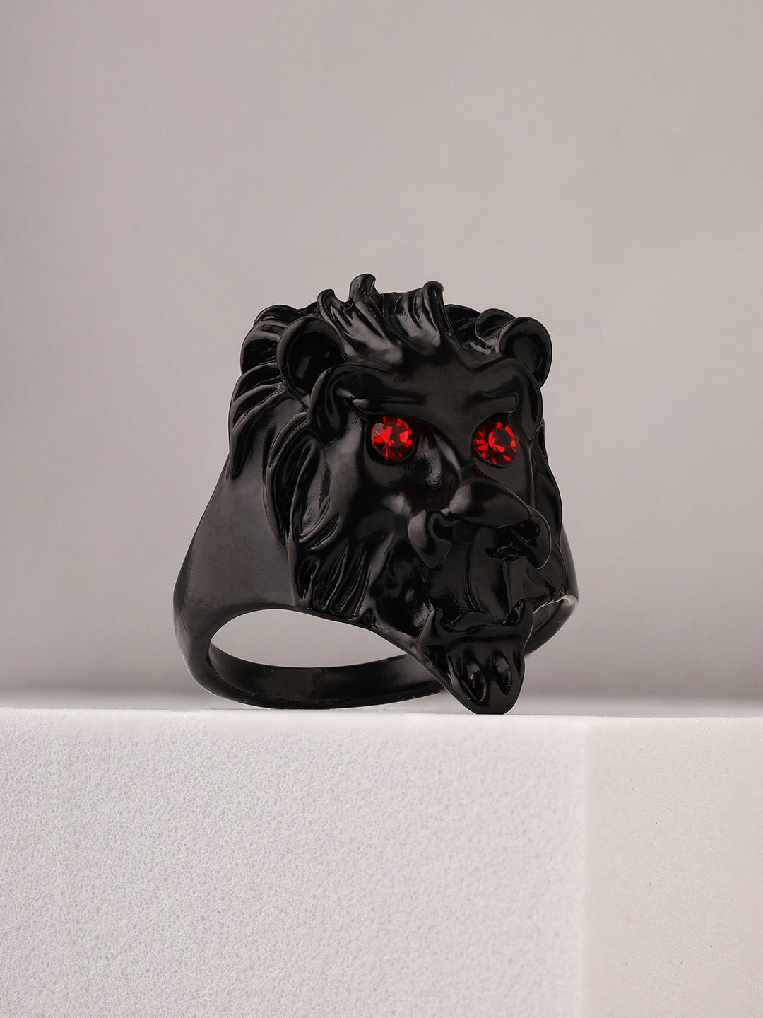 Bold by Priyaasi A Stunning Fusion of Men's Ring with Lion Face