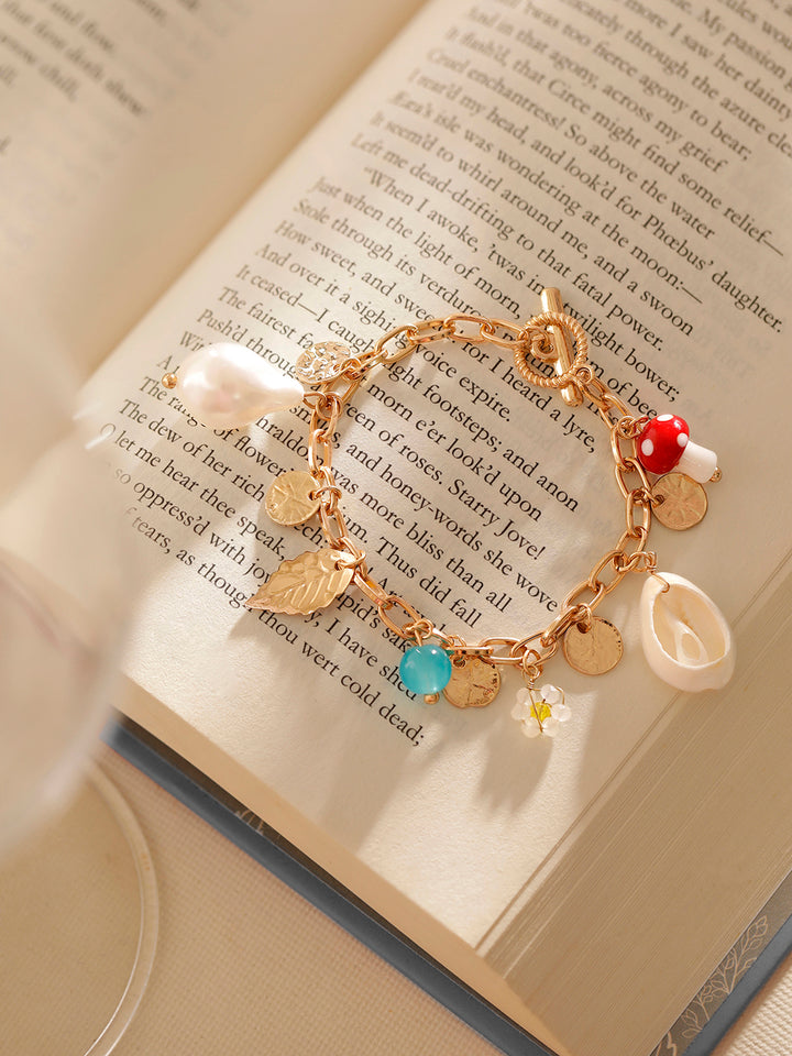 Fancy Gold Plated Chain Pattern Hangings Adjustable Bracelet