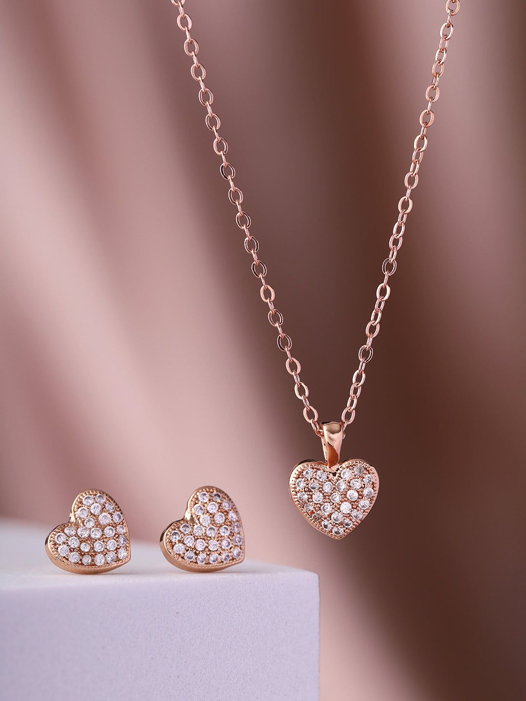 Prita Exquisite Love Necklace