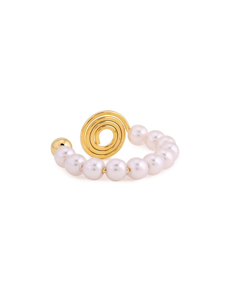 Prita Stylish Pearl Elegance Ring