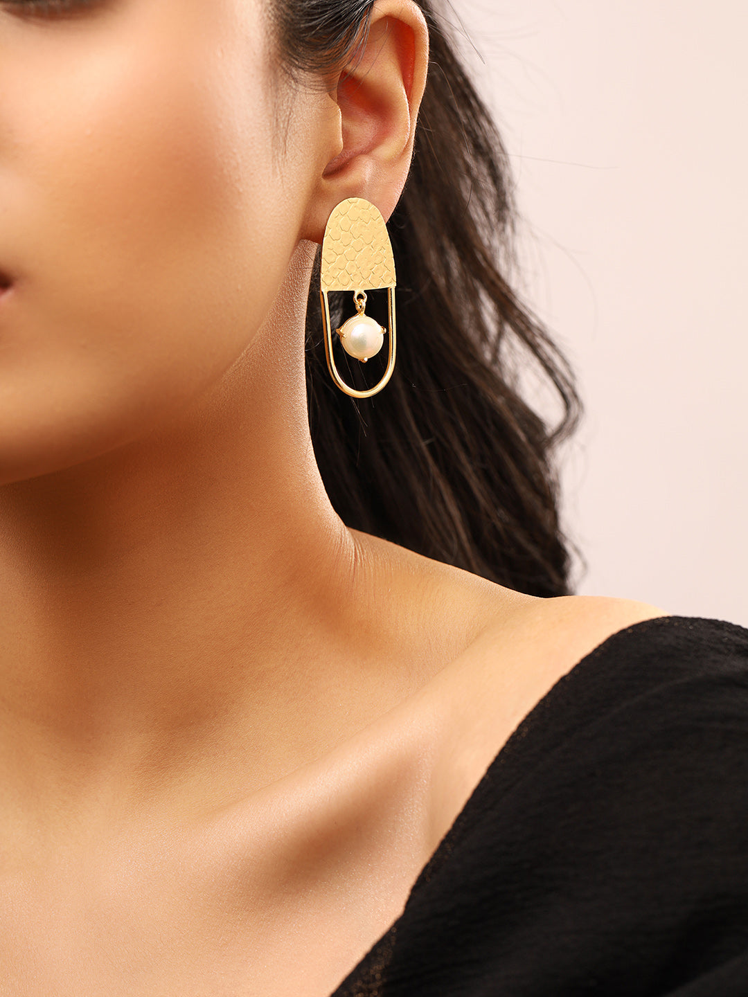 Priyaasi Matte Gold Plated Stud Pearl Earrings