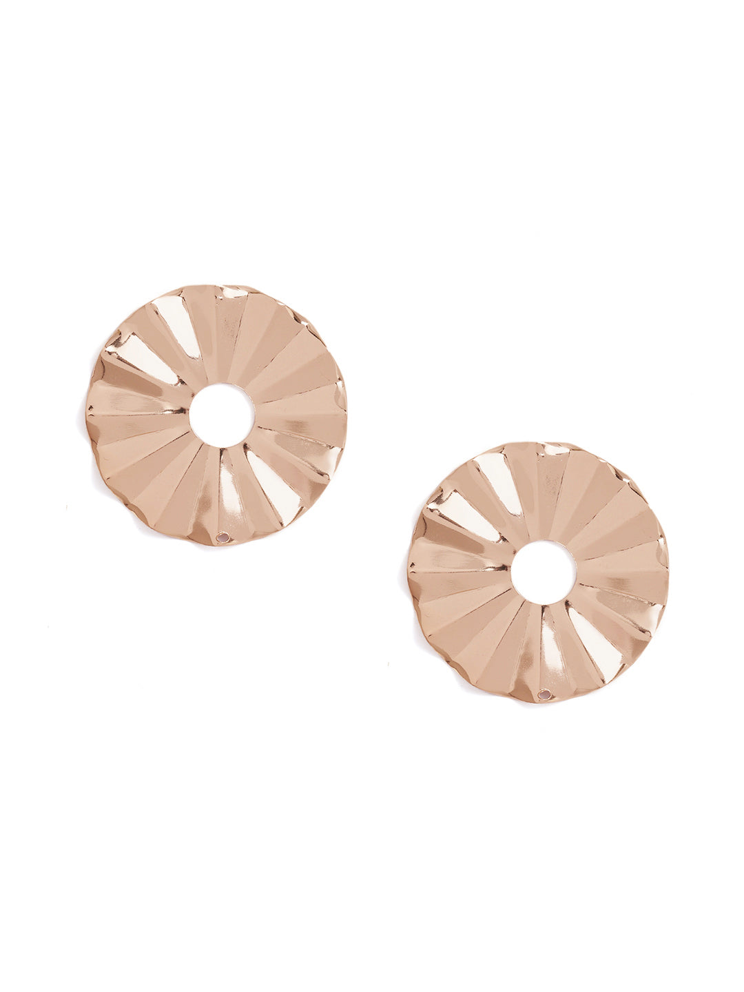 Fancy Floral Pattern Elegant Gold Plated Stud Earrings