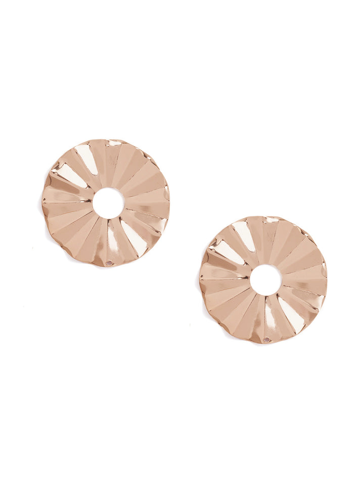 Fancy Floral Pattern Elegant Gold Plated Stud Earrings