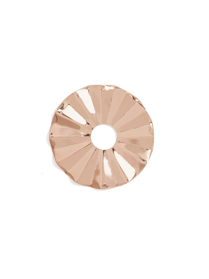 Fancy Floral Pattern Elegant Gold Plated Stud Earrings