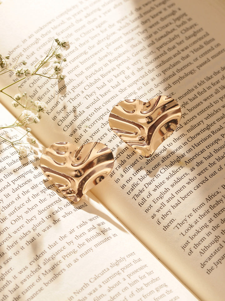 Hammered-Style Heart Pattern Gold Plated Stud Earrrings