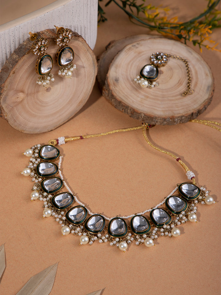 Priyaasi Gold Plated Kundan Jewellery Set with Maangtika