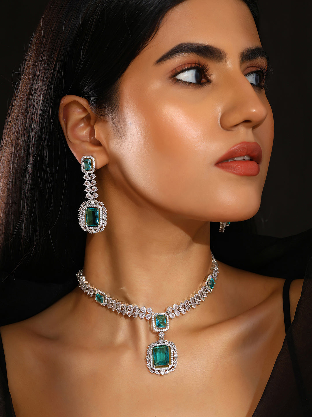 Priyaasi Royal Emerald AD Elegance Silver Plating Necklace Exquisite Drop Earrings Jewellery Set