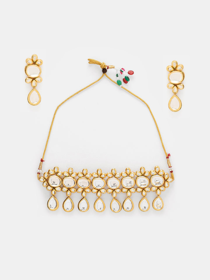 Priyaasi Kundan Floral Design Drop Style Choker Necklace Gold Plated Earrings Jewellery Set