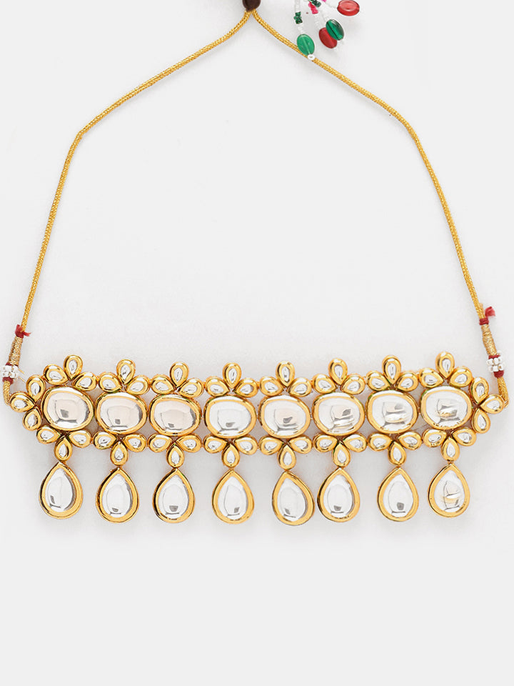 Priyaasi Kundan Floral Design Drop Style Choker Necklace Gold Plated Earrings Jewellery Set