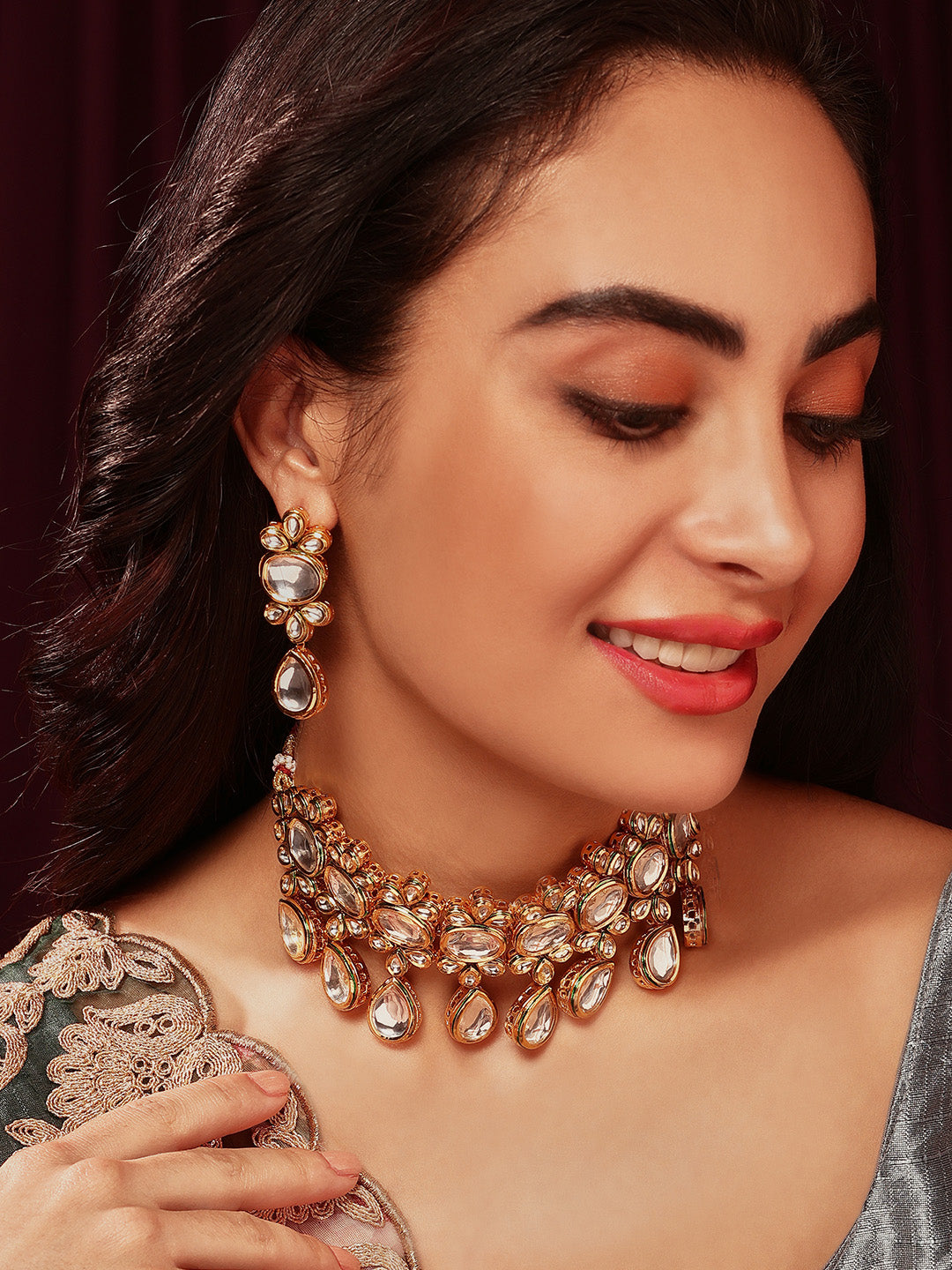 Priyaasi Kundan Floral Design Drop Style Choker Necklace Gold Plated Earrings Jewellery Set