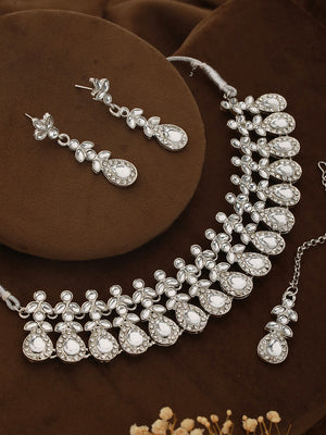White Studded Leaves Silver-Plated Jewellery Set with Maangtikka