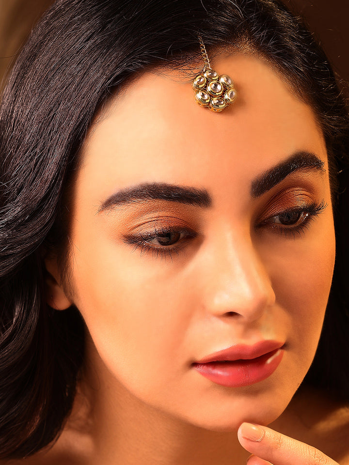 Priyaasi Flower Shape Kundan Gold Plated Simple Maangtika