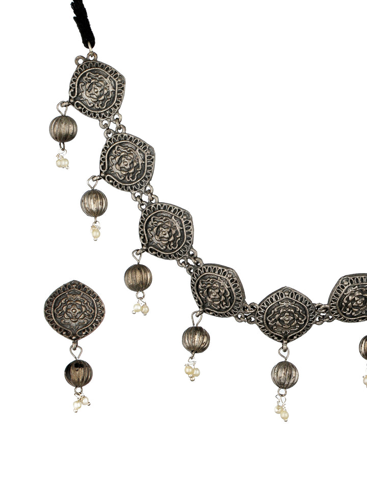 Boho Floral Motif Oxidised Silver Choker Jewellery Set