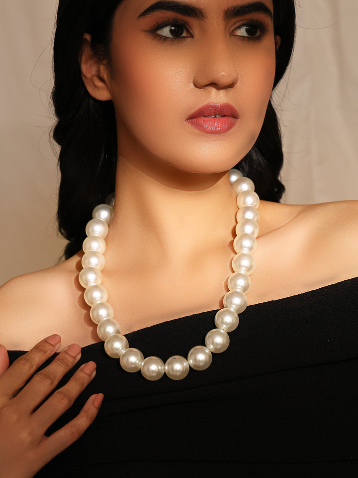 Priyaasi Fancy Pearls Contempoarary Look Necklace