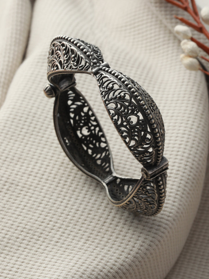 Priyaasi Designer Leaf Motif Oxidised Silver Bracelet