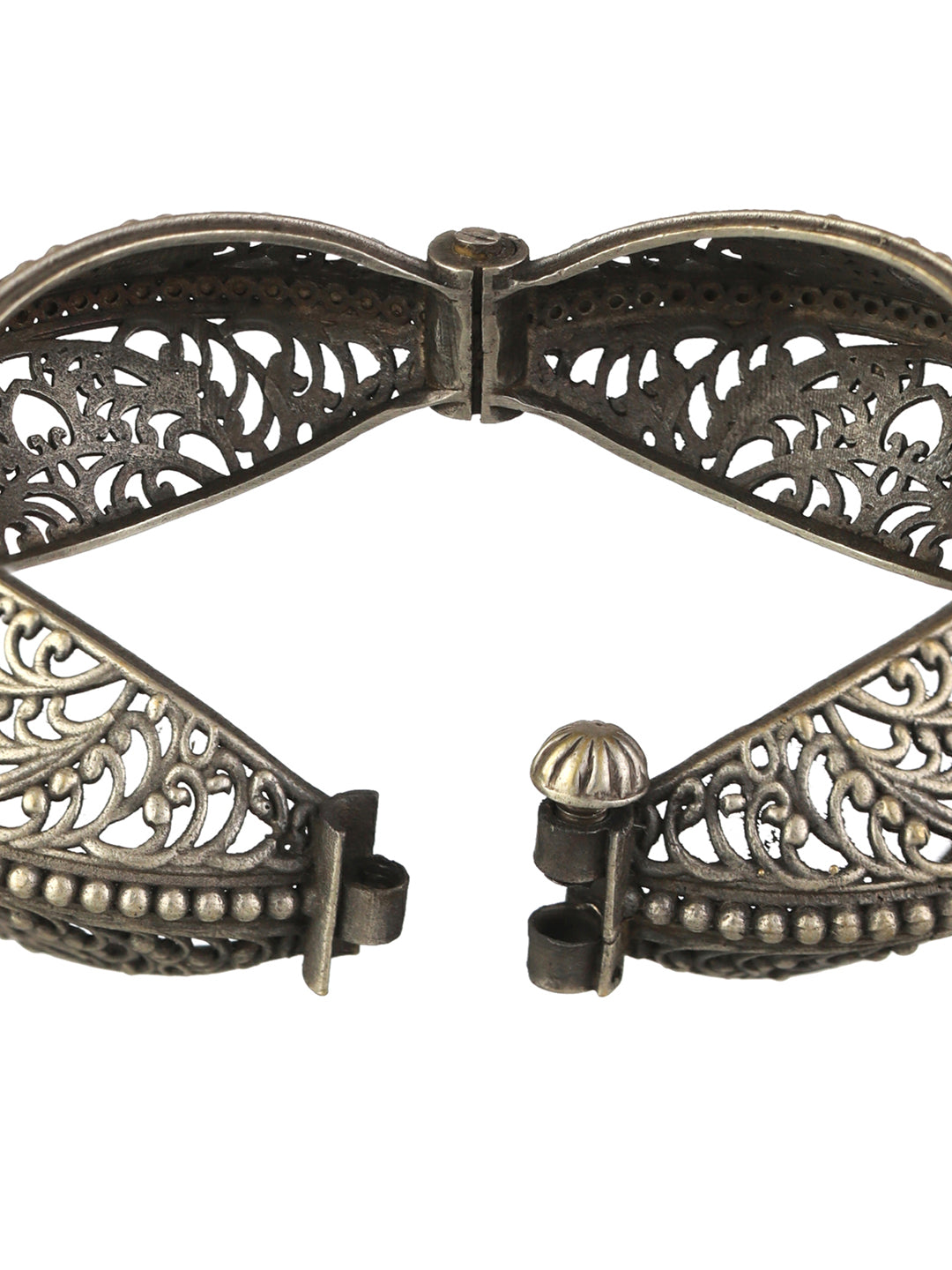 Priyaasi Designer Leaf Motif Oxidised Silver Bracelet