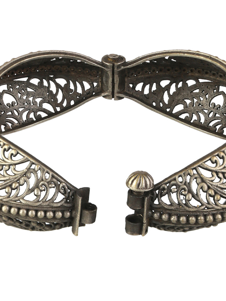 Priyaasi Designer Leaf Motif Oxidised Silver Bracelet