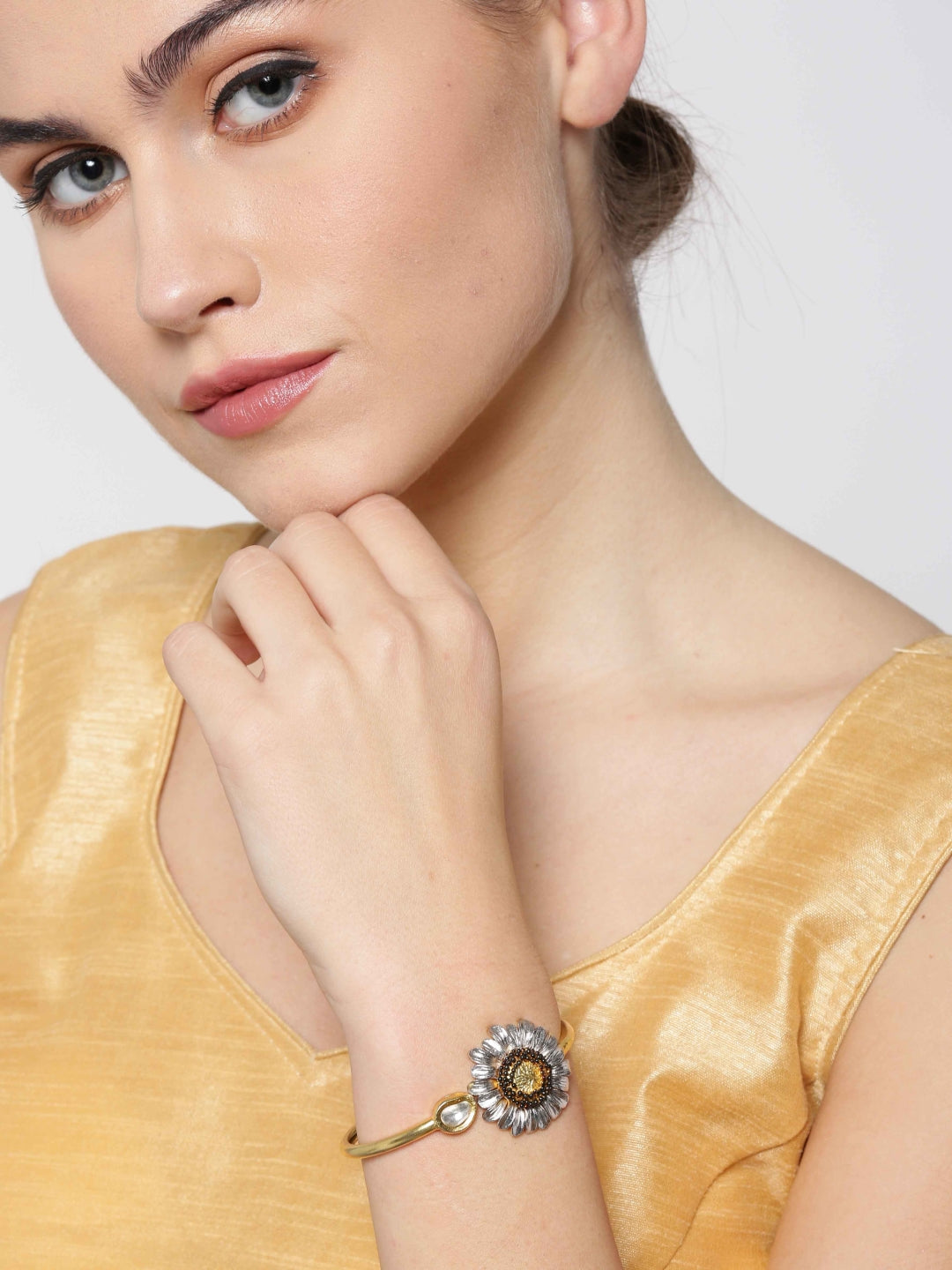 Gold-Toned Kundan And Pearl Studded Adjustable Bracelet