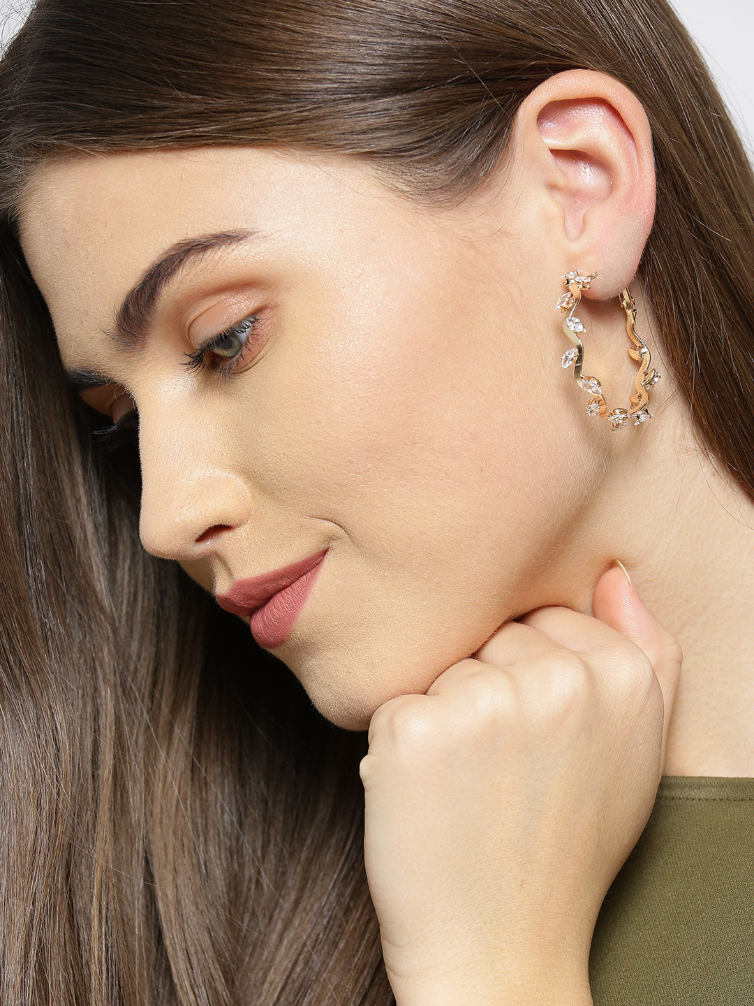 25 Best Gold Hoop Earrings for Women, from Small to Large - Parade