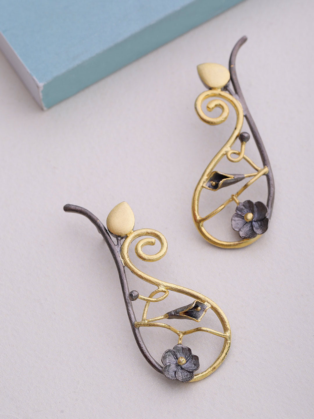Dual-Toned Beautiful Design Floral Handcrafted Drop Earrings