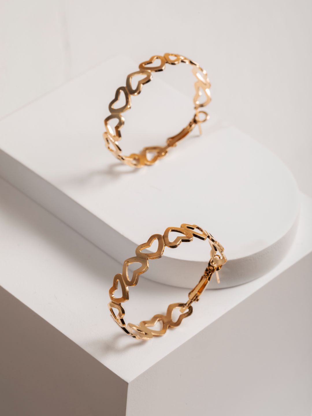 Heart Knit Gold-Plated Hoop Earrings