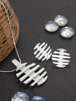 Silver Plated Spherical Pendant Set