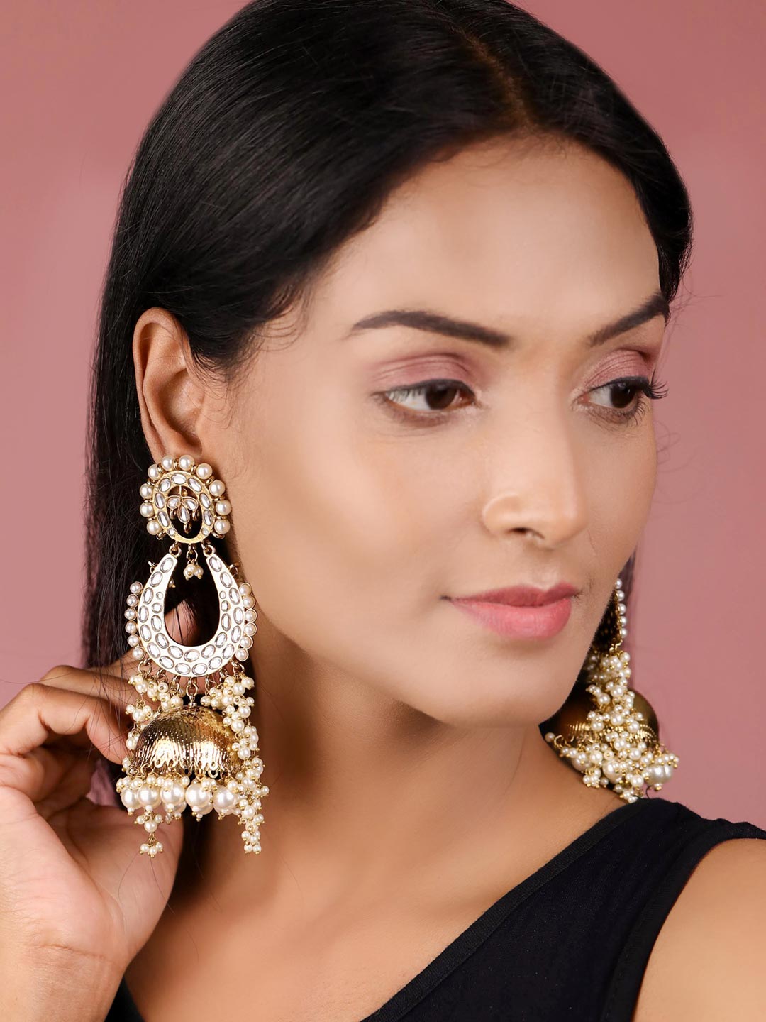 Off White Beads Kundan Gold Plated Jhumka Earring