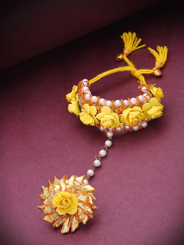 Golden Gota Patti Pink Floral Pattern Pearl Decorated Free Size Hathphool