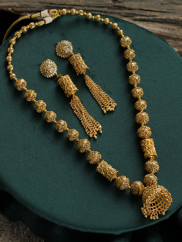 Priyaasi Engraved Spheres Floral Gold-Plated Jewellery Set