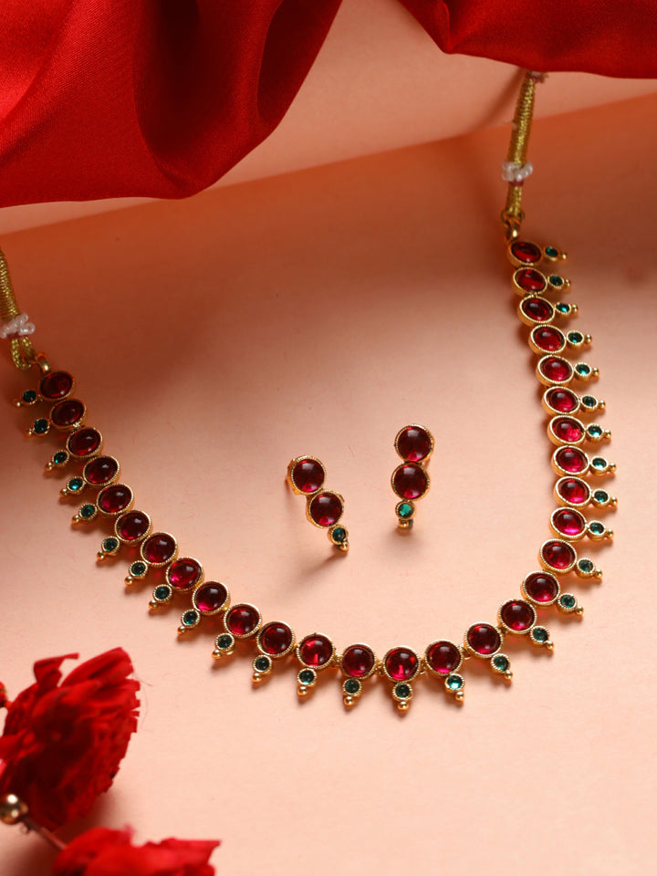Priyaasi Studded Red Green Round Gold-Plated Jewellery Set