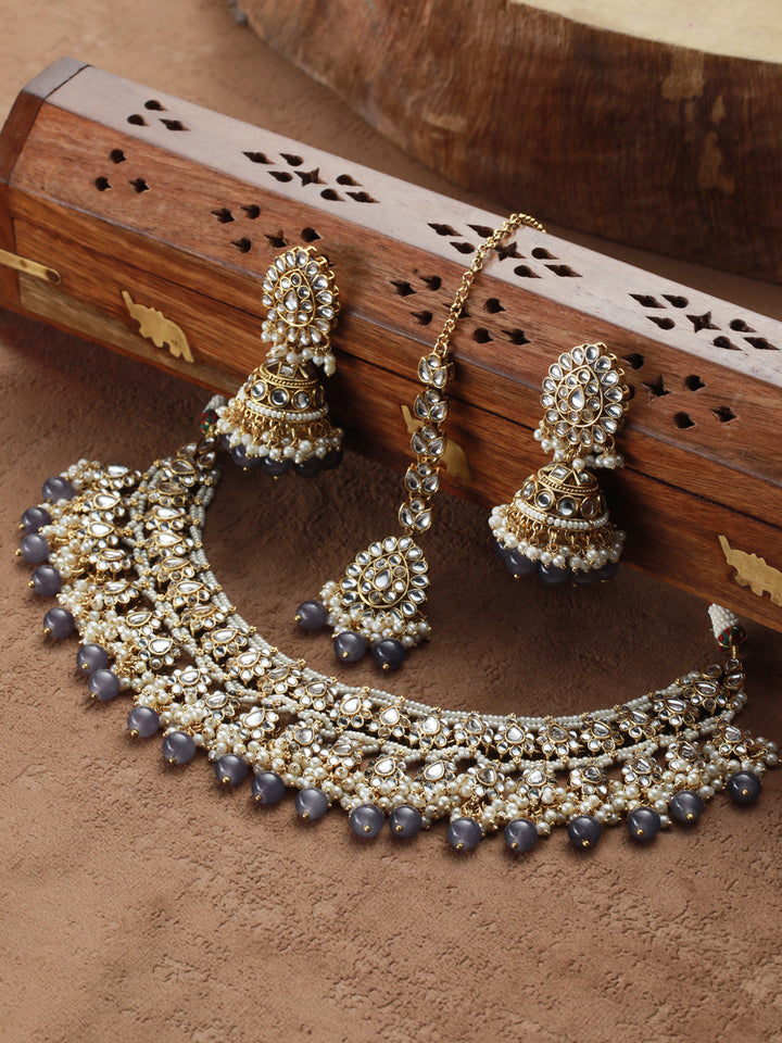 Priyaasi Grey Kundan Gold-Plated Jewellery Set with Maangtikka