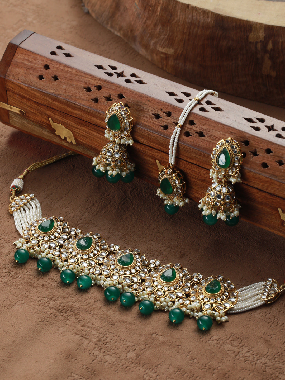 Priyaasi Green Kundan Leaf Gold-Plated Choker Jewellery Set