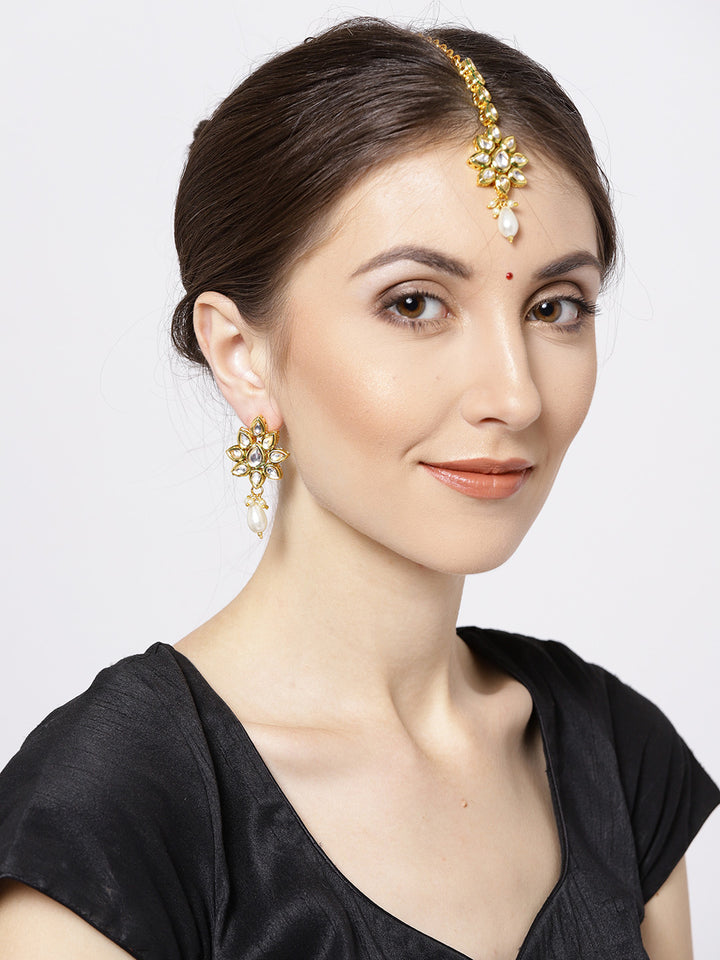 Gold Plated Drop Shaped Kundan Studded MaangTikka With Earrings Set
