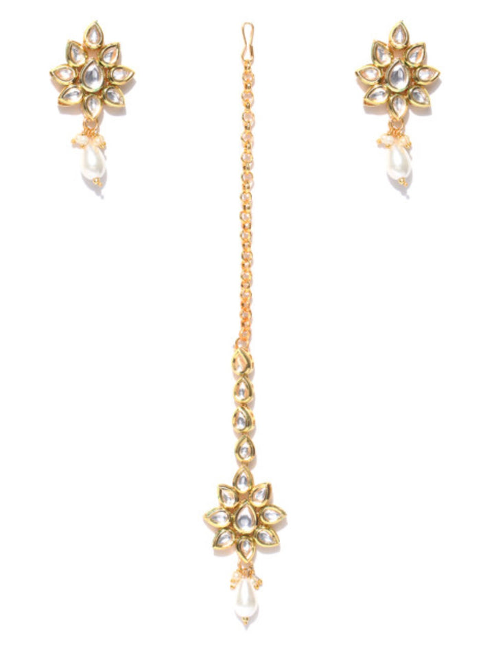 Gold Plated Drop Shaped Kundan Studded MaangTikka With Earrings Set