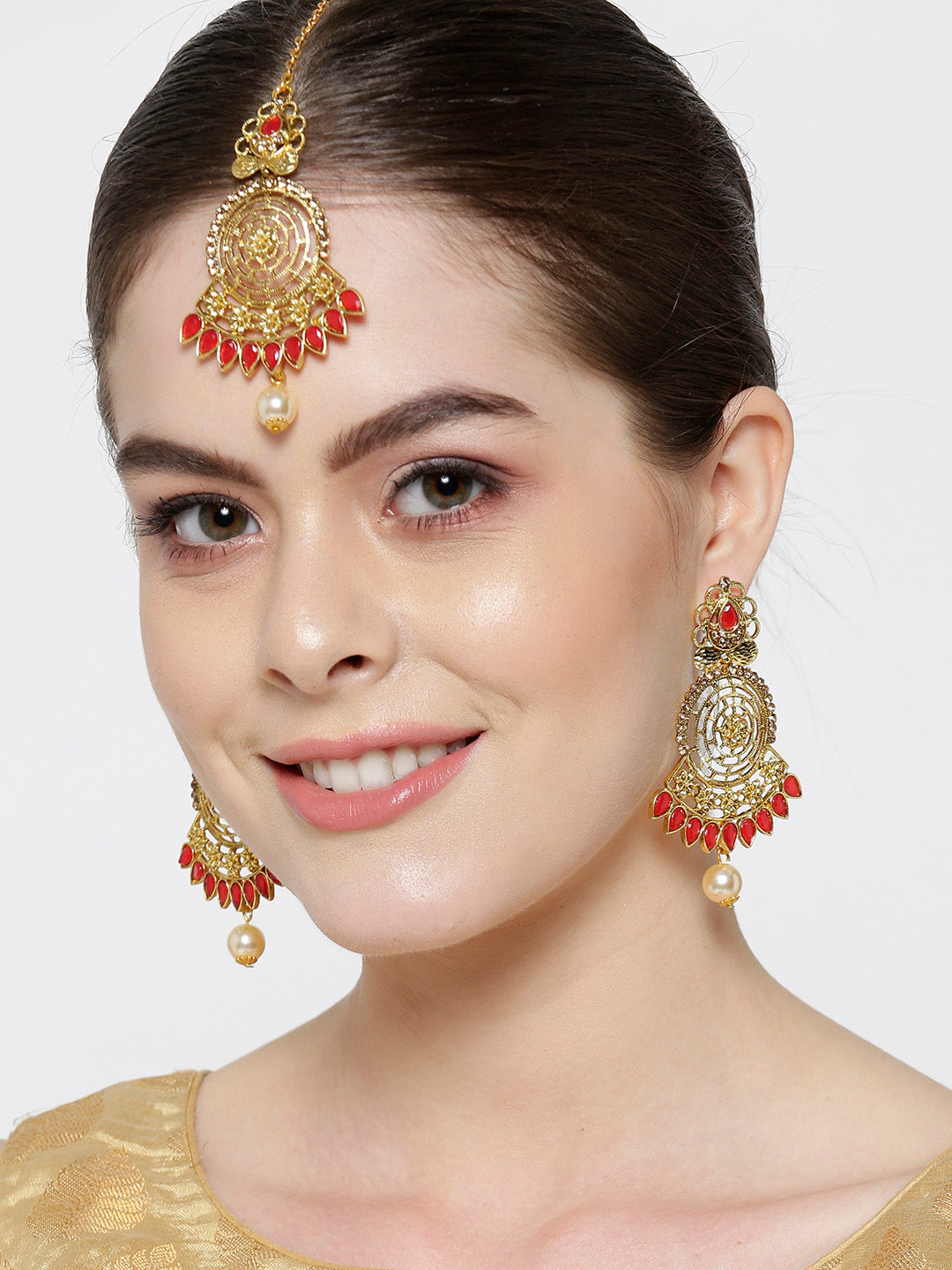 Gold-Plated Red Stone Studded Round Shape MaangTikka With Drop Earrings Set