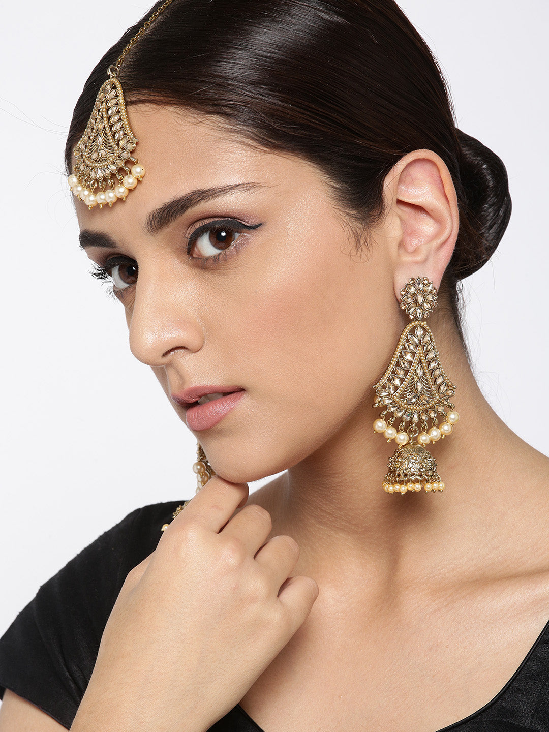 Gold-Plated Stone Studded MaangTikka And Earrings Set with Pearls Drop