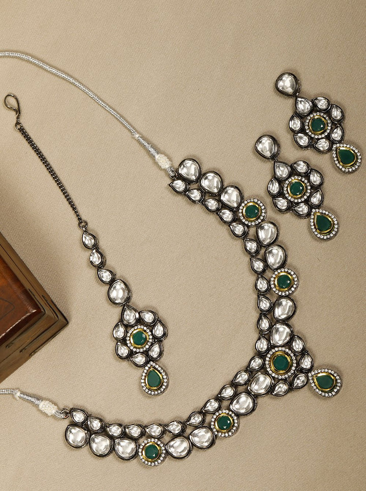 Black Kundan Emerald Stones Jewellery Set