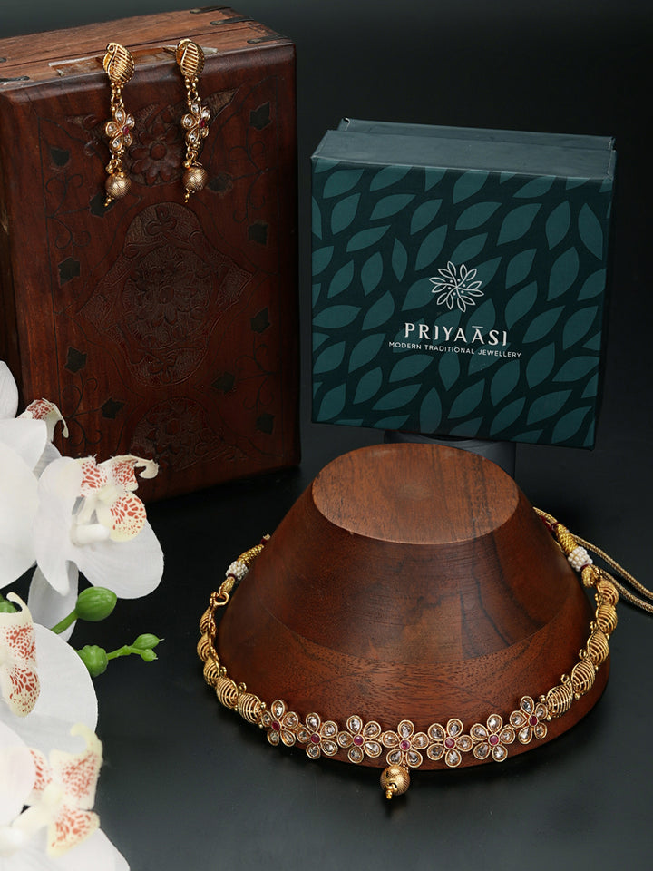 Kundan Pearls Gold Plated Floral Jewellery Set